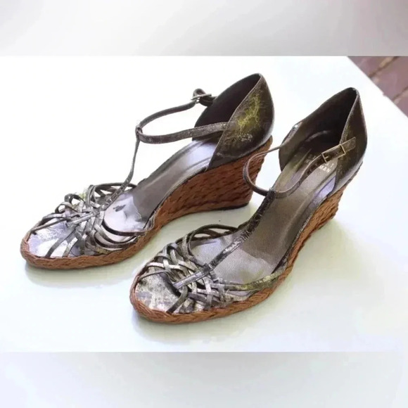 Stuart Weitzman wedges - Picture 1 of 16